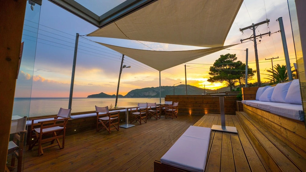 Vistonia Studio 5 Directly on the Beach With sea View