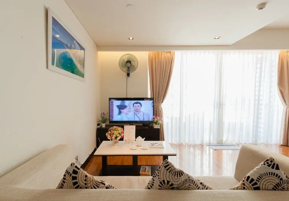 The Costa Serviced Apartment By Seaholiday