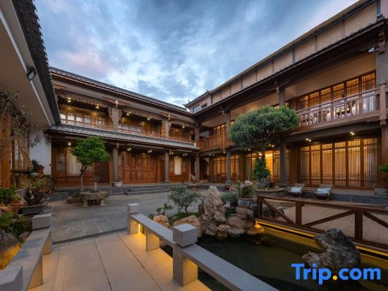 Wenhui Xiangshe · Shaxi Bai Private Holiday Courtyard