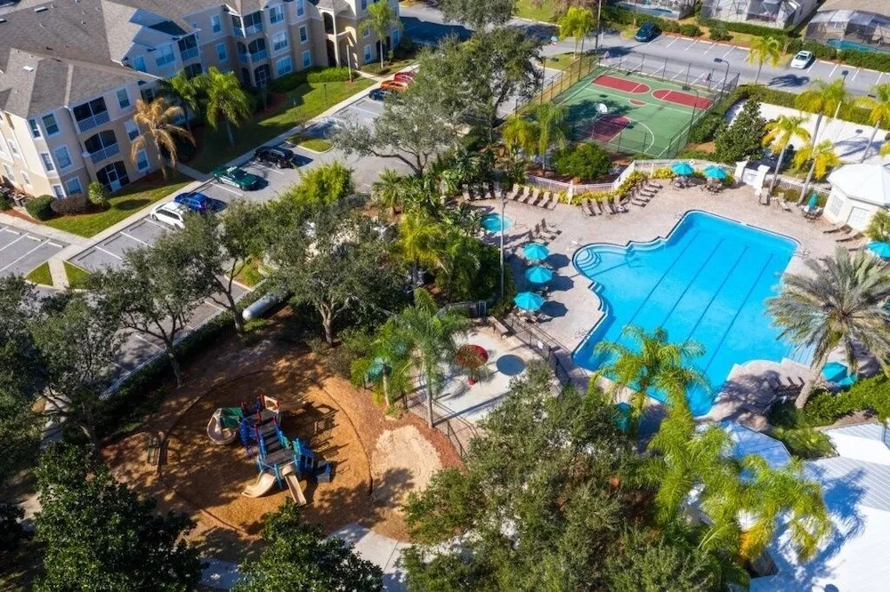 4 Bedroom 3 Bath South Facing Pool Spa Villa villa