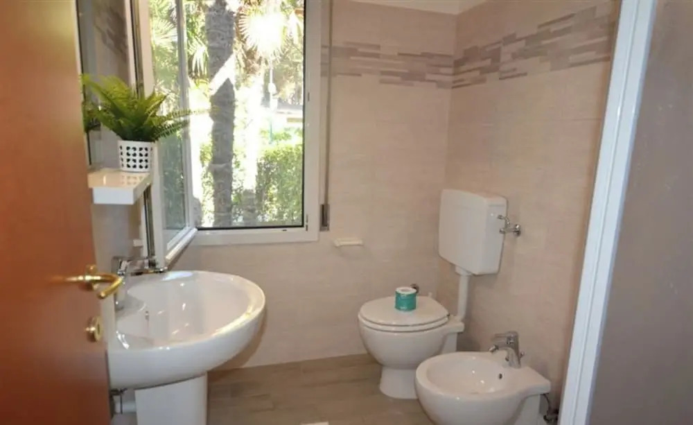 Lovely Villa for Five Guests in Peaceful Lignano Riviera