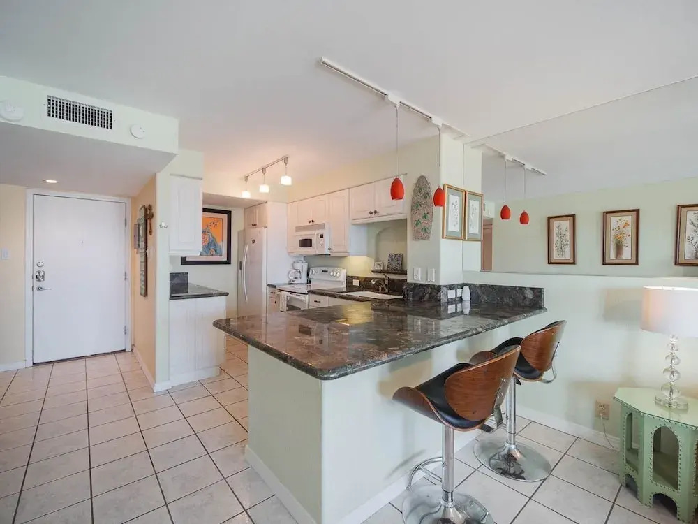 Relaxing , Great Location, 3 Minute Walk To The Beach 2 Bedroom Condo by RedAwning