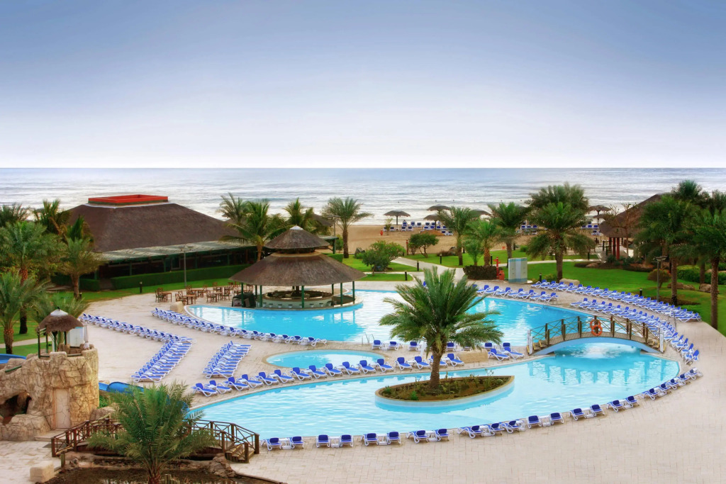 Fujairah Rotana Resort & Spa - Al Aqah Beach