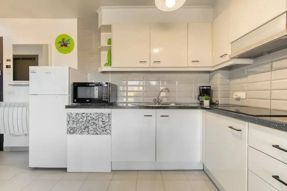 Apartment in Roses by the Waterfront