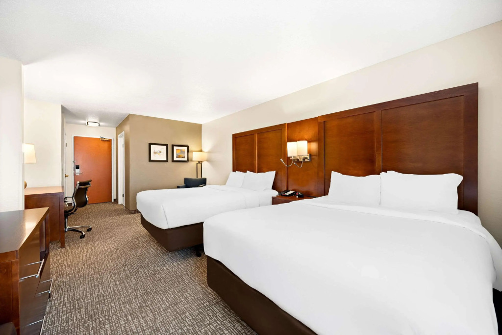 Comfort Inn & Suites Decatur-Forsyth