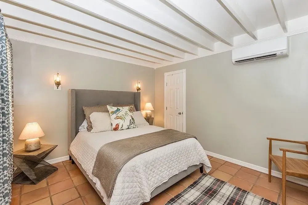 Fischer 3 Bedroom Farmhouse by RedAwning