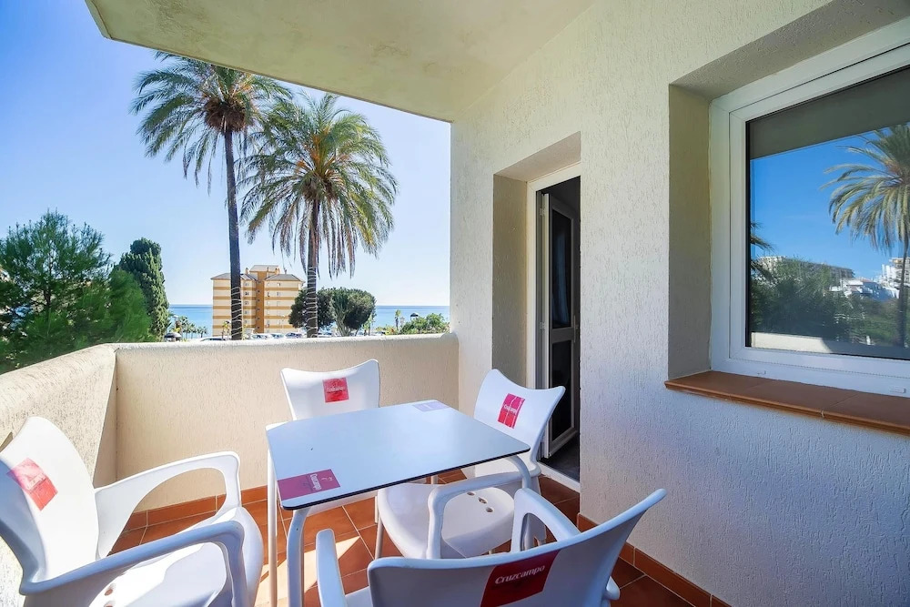 Apartment with One Bedroom in Benalmádena, with Wonderful Sea View, Pool Access, Enclosed Garden - 50 M From the Beach
