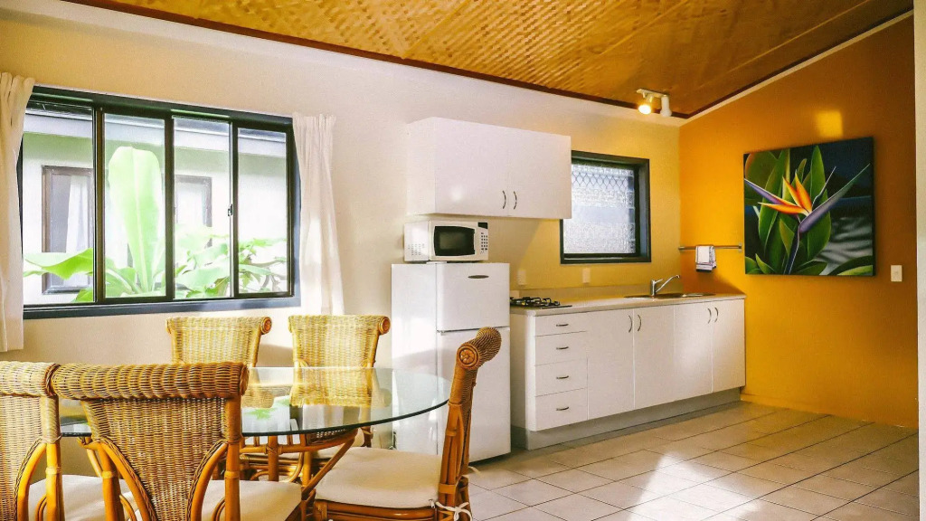 Muri Beach Resort