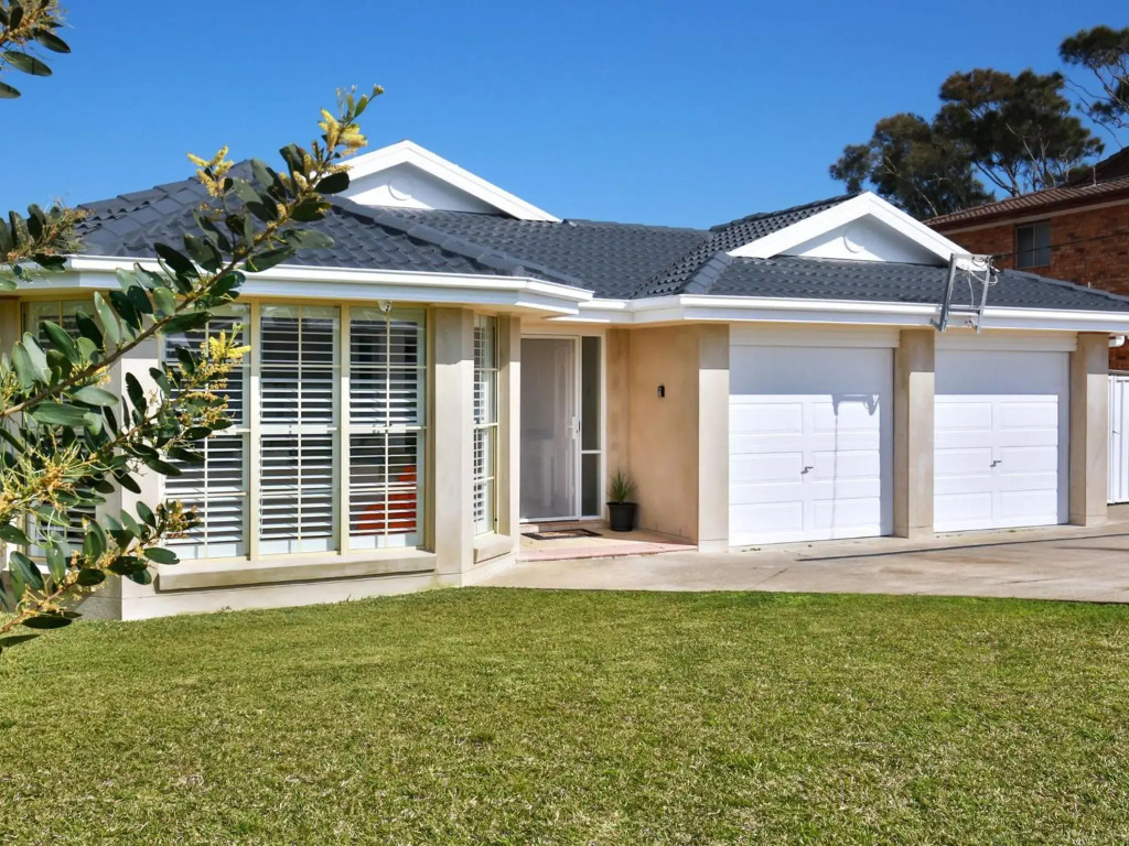 Coastaway I Pet Friendly I 3 Min Walk to Beach