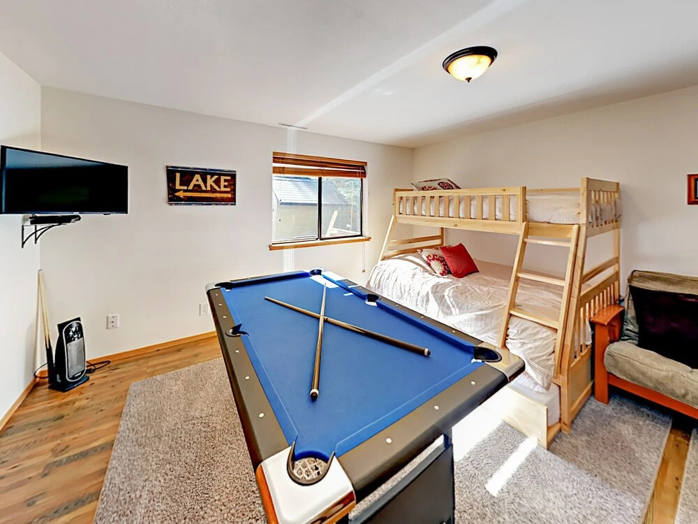 3br W/ Private Hot Tub! Near Golf & Ski Resorts 3 Bedroom Home