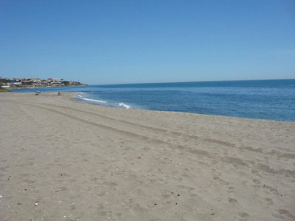 First Line Beach Mar y Sol Lubina