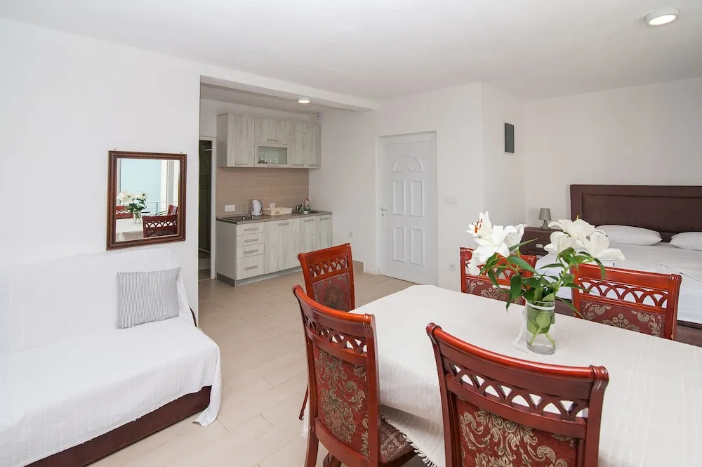 Open Sea Apartments