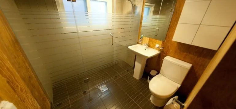 The Zip Guest House For Female Only (только для женщин)