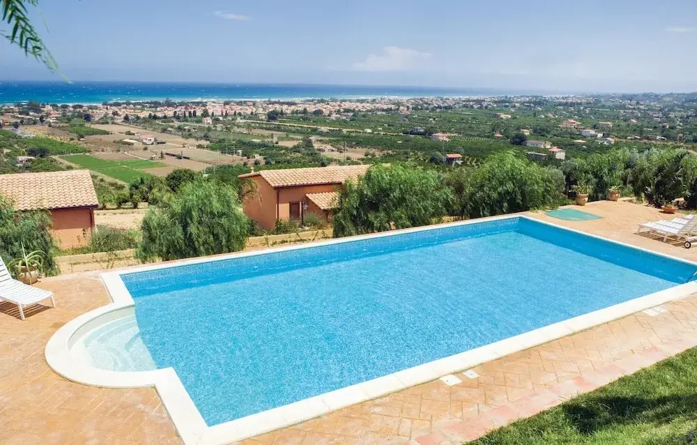 Beautiful Home in Campofelice Roccella With Wifi, Outdoor Swimming Pool and 1 Bedrooms