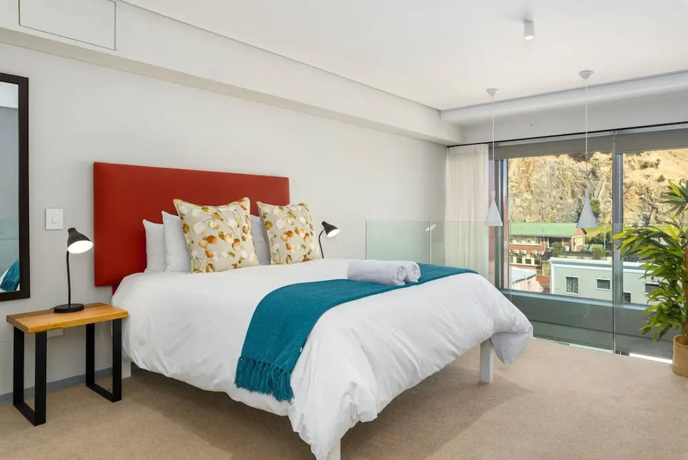 Stylish 1-bed Secure BBQ Panoramic Mountain Views