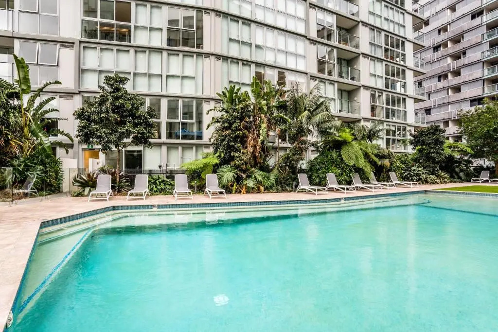 Chic Inner City Position 2 bedroom apartment with Parking By Serain Residences
