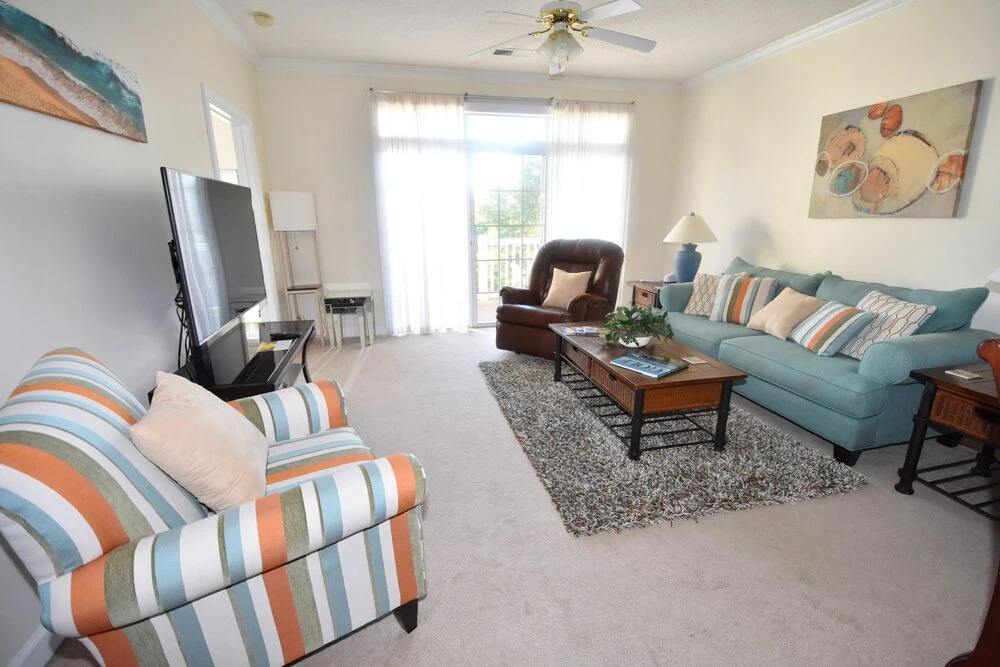 Cypress Bend Apartment 822