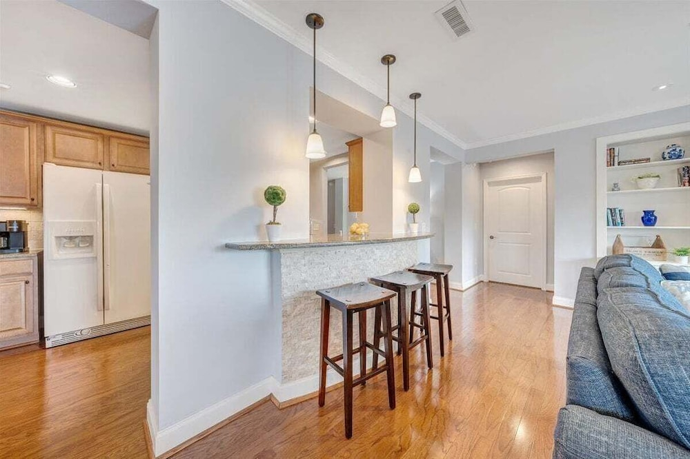Lake Stardust - Condo With Pool ! Pet Friendly