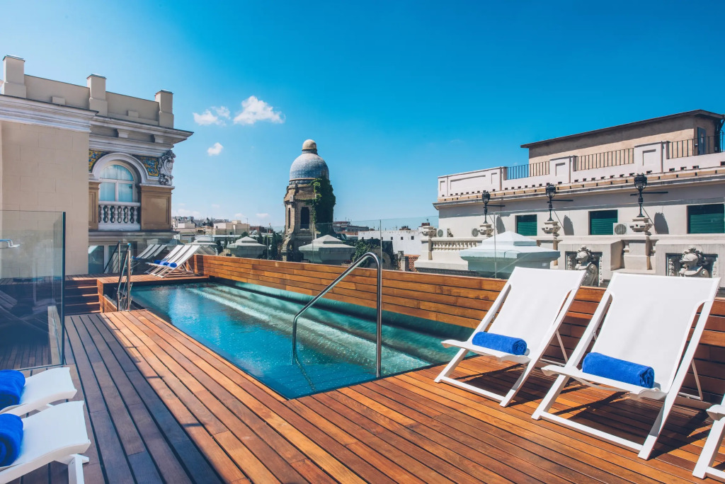 Отель Iberostar Las Letras Gran Via