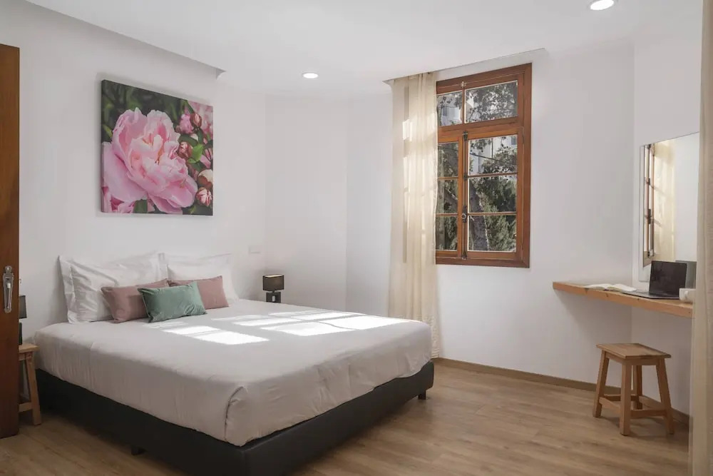 Casa Strelitzia by An Island Apart