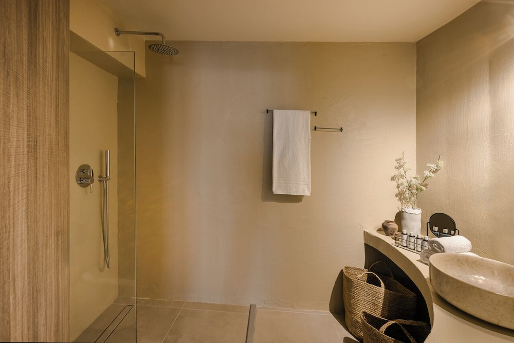 Nomāde Agora - Luxury Suites in Lixouri