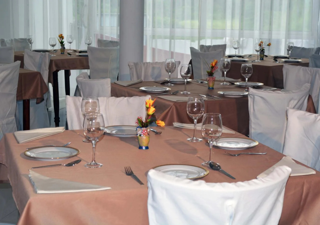 The Empyrean Airport Transit Hotel- 5 Mins from the Airport, Free Airport Pick or Drop, 24 Hr Front Desk