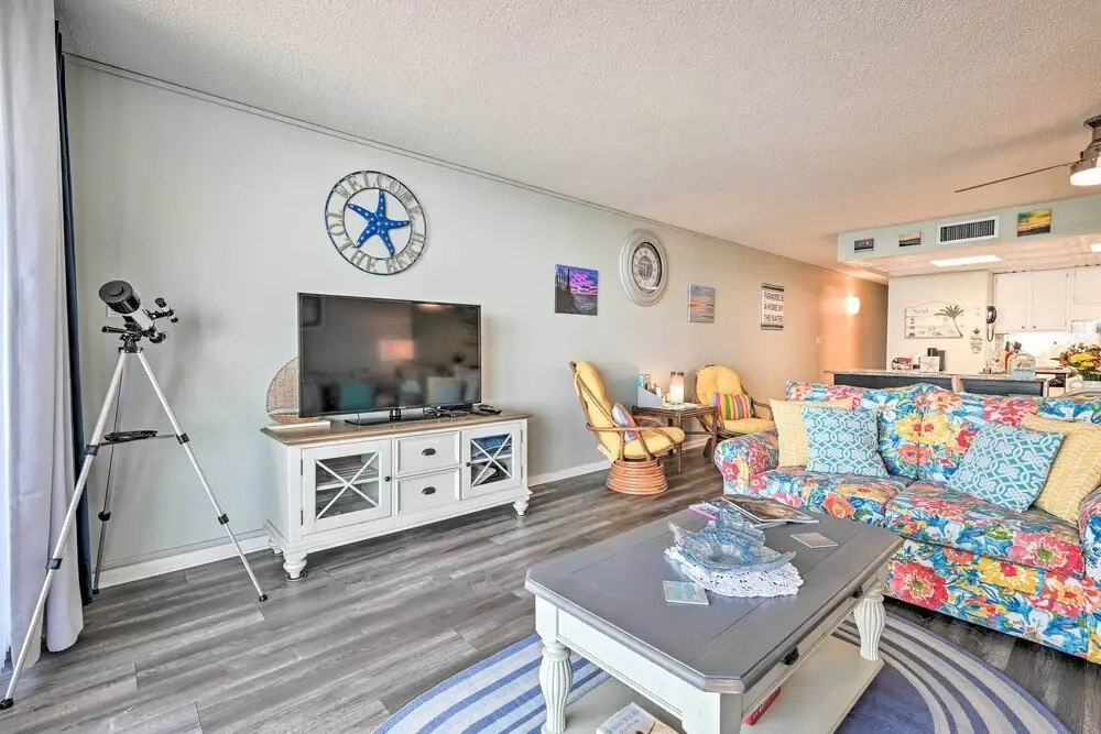 Oceanfront Oasis w/ Deck and Resort Beach Access!