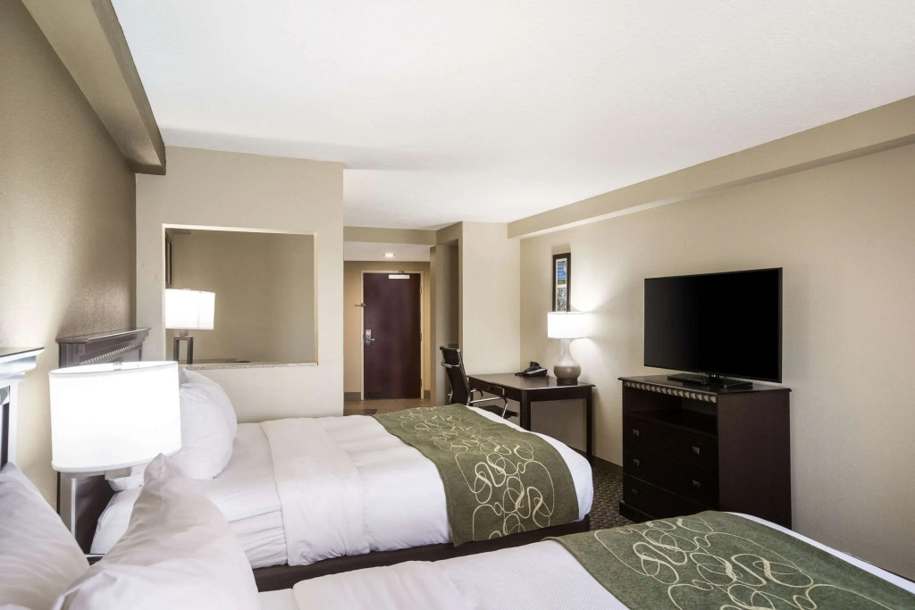 Comfort Suites Forsyth near I-75