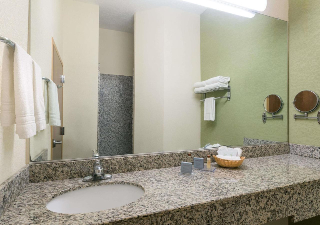 Hawthorn Extended Stay by Wyndham Kingsland Kings Bay Naval