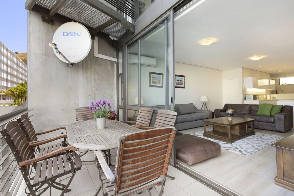 Portside 309 by HostAgents