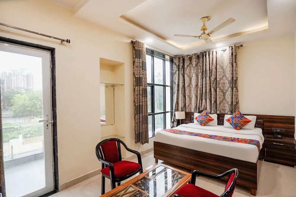 Fabhotel 17 Suites