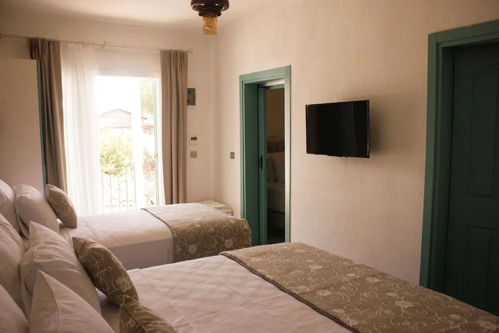 Avlu Alaçatı Boutique Hotel