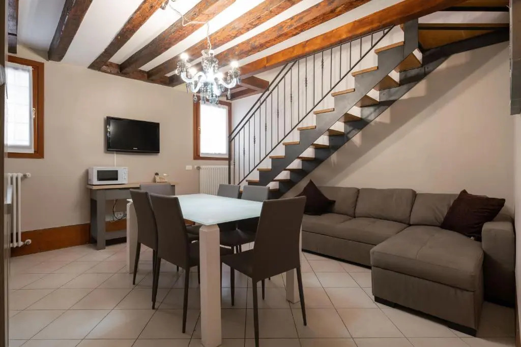 Design Palace Apartment by Wonderful Italy