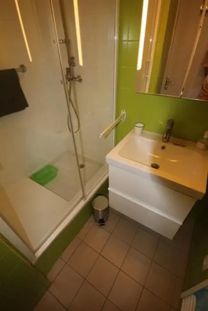 50m de la plage, adorable maison climatisée 2 chambres 5 couchages parking privatif LRVM52
