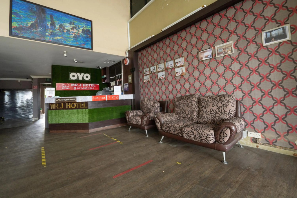 MK Homestay Wakaf Che Yeh with bathtub - Max 14 Pax