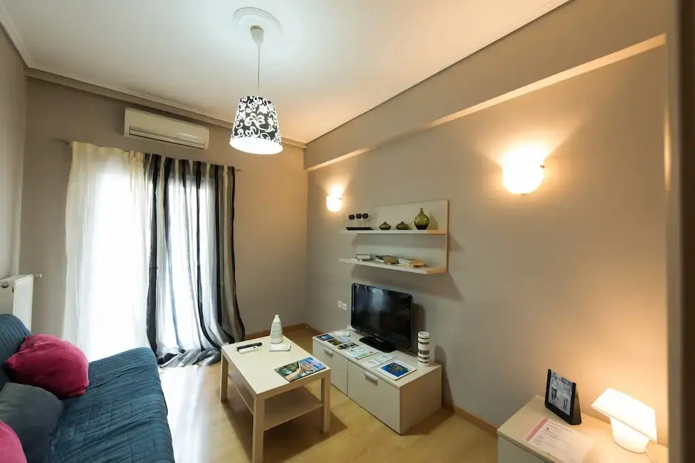 Central 3BD Apt. near Acropolis