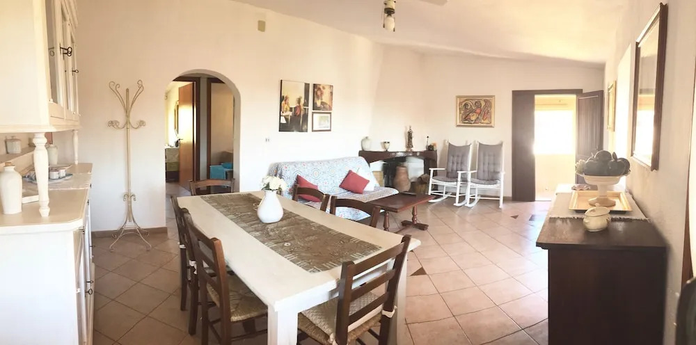 Rose Apartment III