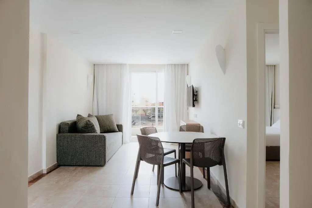 Marinell Collection Palm-Mar