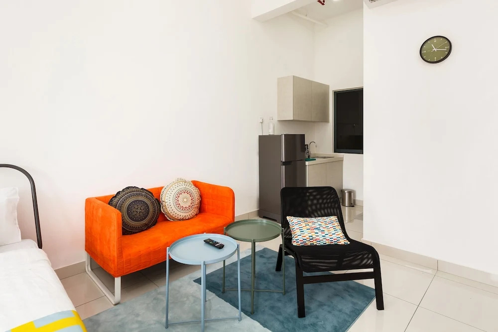 OYO 553 Home 3 Towers Studio
