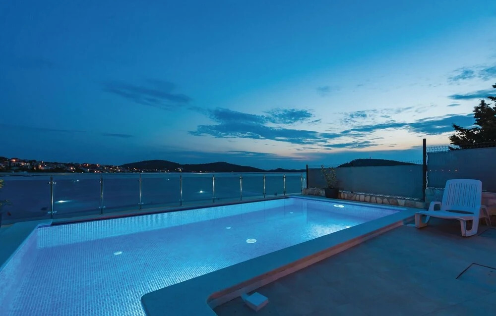 Beach Front Home In Kalebova Luka