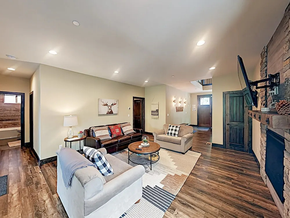 2015 South Lake Tahoe - 4 Br Home