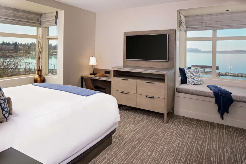 Chrysalis Inn & Spa Bellingham, Curio Collection by Hilton