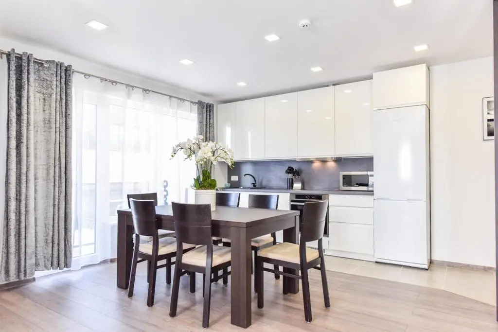 Amber - Luxury Two Bedroom Apartment