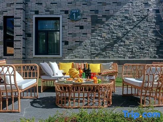 Tengchong Daina Huaxi Wenquan Homestay