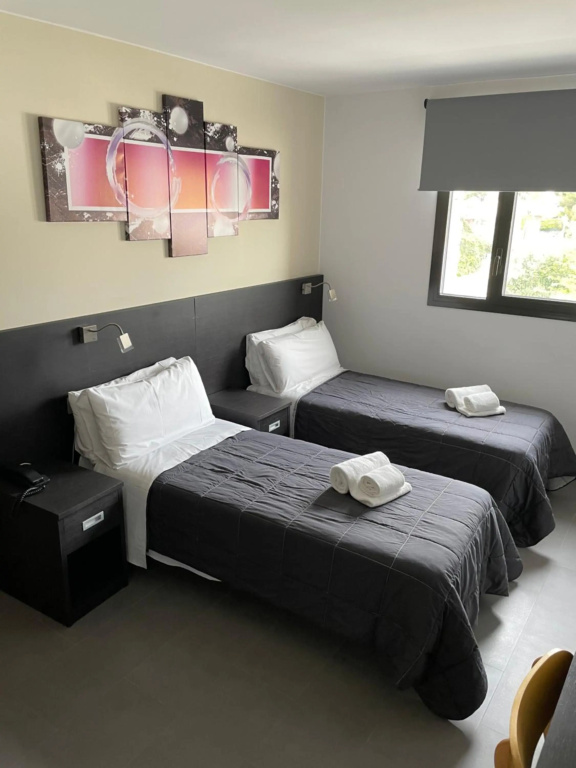 6 Bis HOTEL
