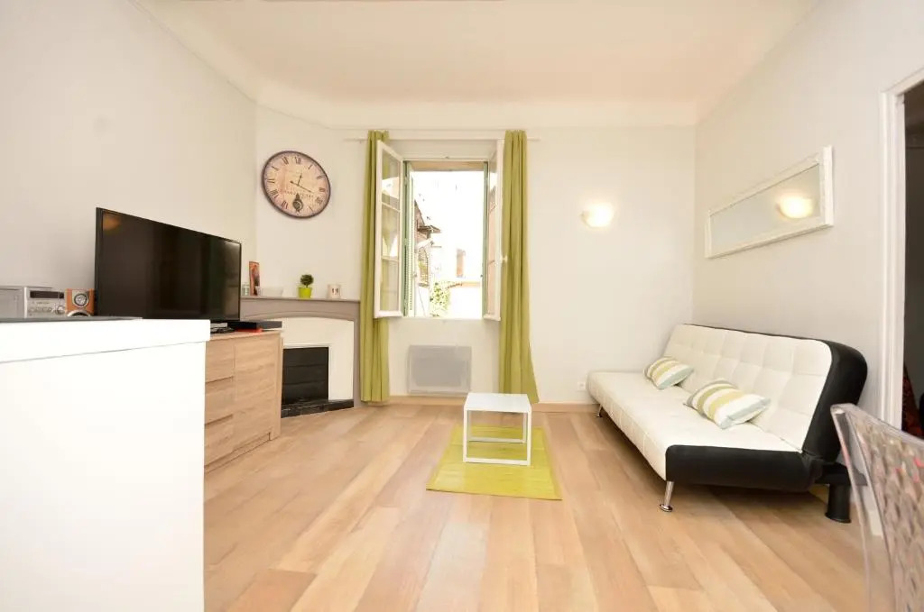 One bedroom apartment Palais des festivals