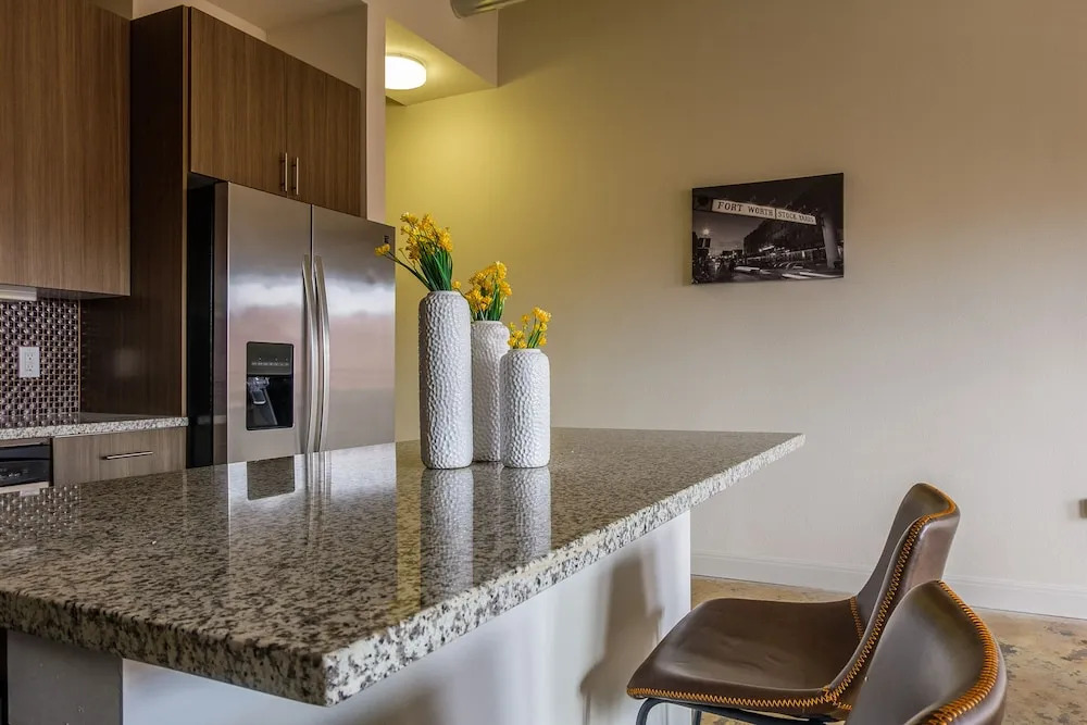 FRONTDESK Southside District Apts Downtown Fort Worth