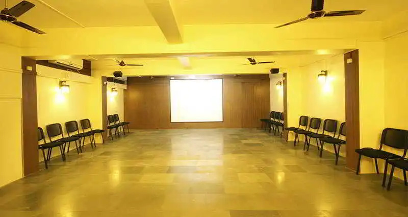 OYO Premium Thane Wagle Industrial Estate