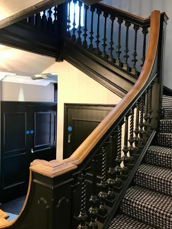 10 Bootham House - luxury city centre apartment with free parking for one car