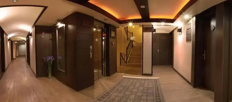 Sheykh Bahaie Hotel